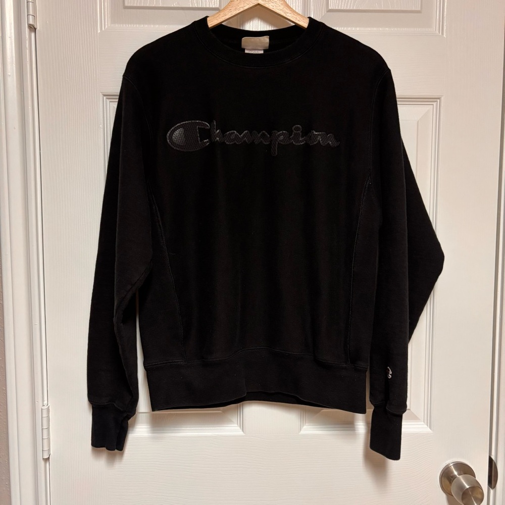 Champion Reverse Weave Black Crewneck Sweatshirt  Size Small